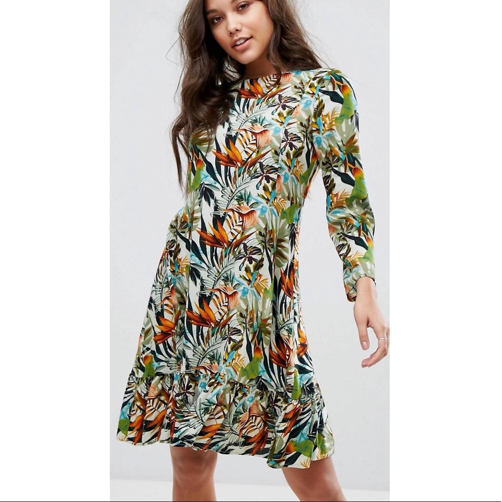 Tropical floral print